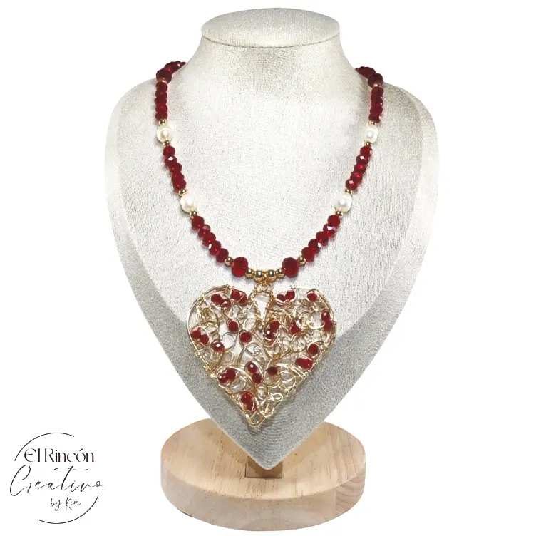C-24-00006.webp Collar con dije de corazón de alambre