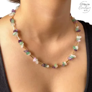 C-24-00011_2.webp Collar con chip de Piedras Naturales y componentes de chapa de oro