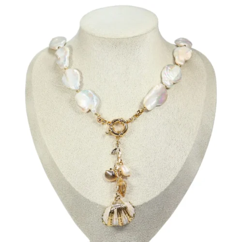 C-24-00024.webp Collar de Madre Perla con dijes de Mar