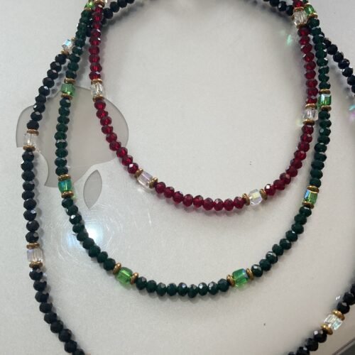 Collar de cristales multicolor